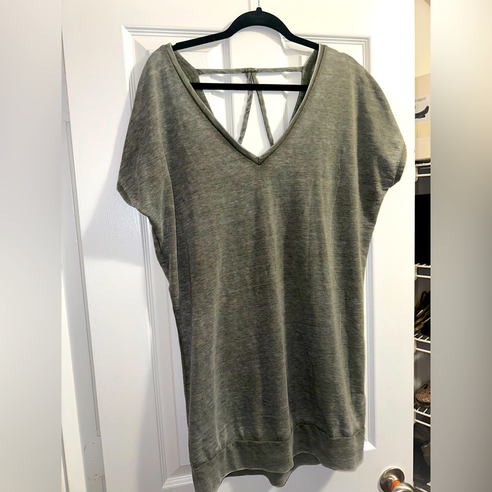 Women’s Express OneEleven Green Tshirt Dress, Size Small